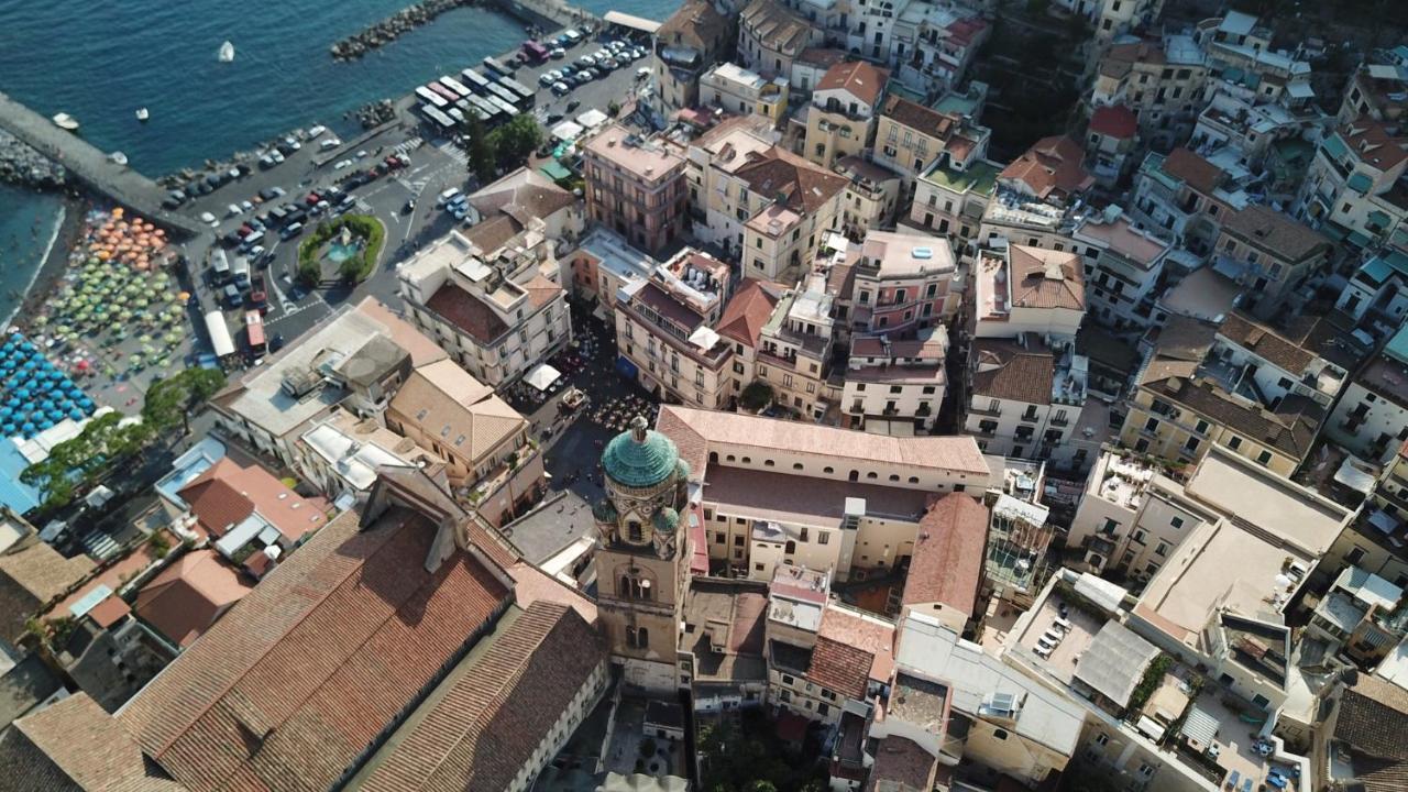 Amalfi Residenza Centrale Екстер'єр фото